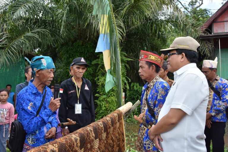 Pj Bupati Erlin Hardi Hadiri Ritual Adat Mamapas Lewu