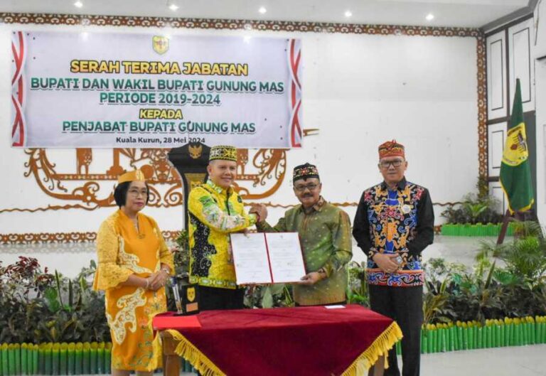 Sertijab Bupati dan Wakil Bupati kepada Pj Bupati Gunung Mas