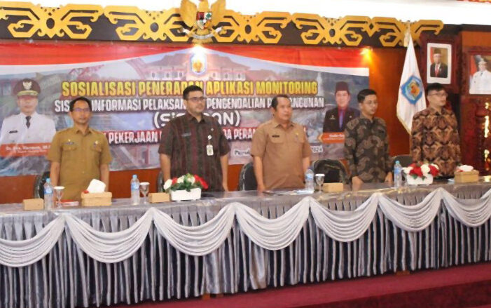 Pj Sekda Mura Buka Acara Sosialisasi Penerapan Aplikasi Monitoring SiSAPAN