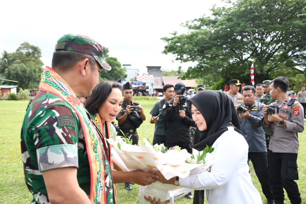 KSAD TNI Maruli Resmikan Sumur Bor di Pulang Pisau