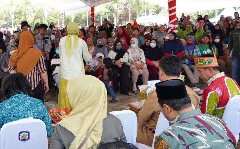 Masyarakat Mura Antusias Sambut Pasar Murah Pemprov Kalteng