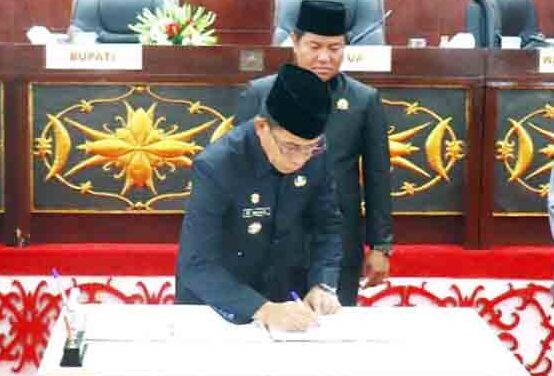 DPRD Tanda Tangani Nota Kesepakatan KUA-PPAS TA 2025 Besama Pemkab Mura