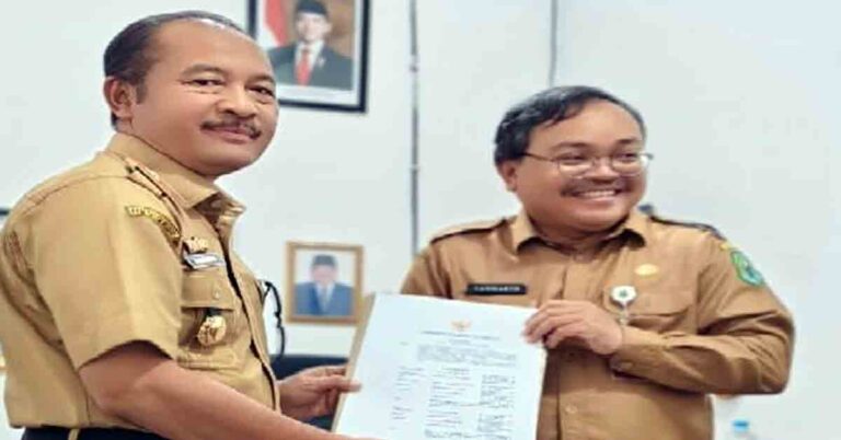 Inspektur Daerah Kalteng Pimpin Evaluasi Penyaluran Bansos UEP dan Bansos DBH DR