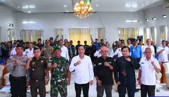 Pj Bupati Hadiri Acara Pengukuhan Pengurus FPK Kecamatan Kabupaten Barito Utara Periode 2025-2027