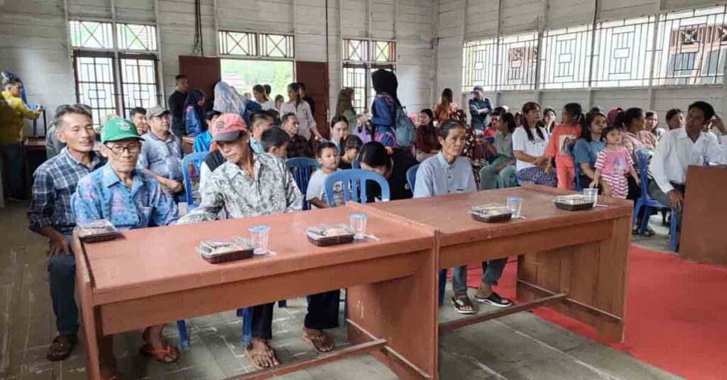 Wakil Ketua I DPRD Murung Raya Disambut Hangat di Desa Biha