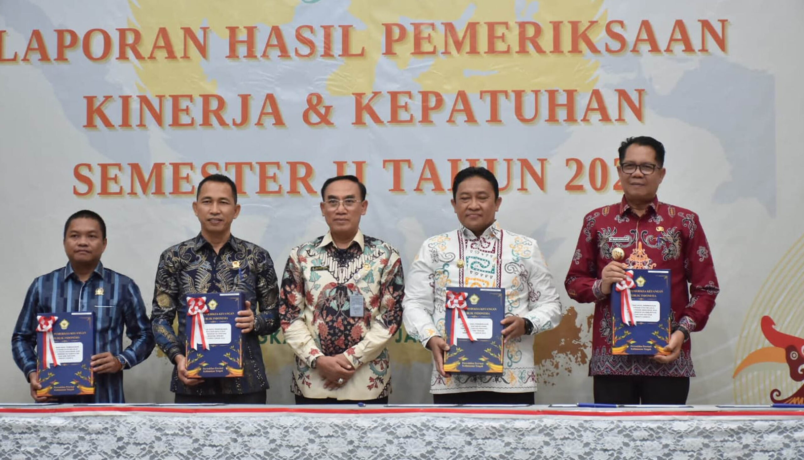 Wakil Ketua II DPRD Kapuas Terima LHP Kinerja dan Kepatuhan Semester II Tahun 2024
