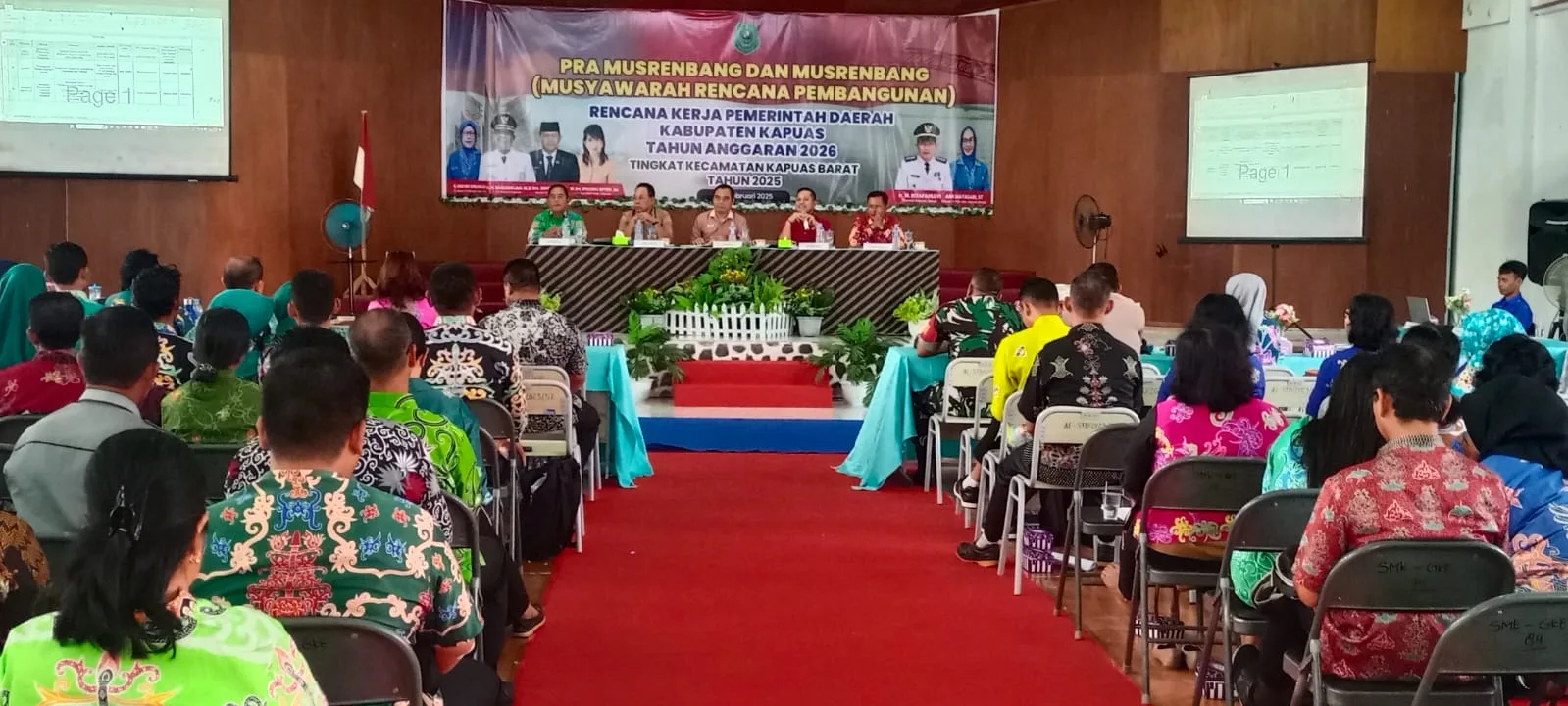 Asisten I Pemkab Kapuas Buka Musrenbang Kecamatan Kapuas Barat