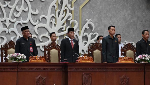 Ketua DPRD Kalteng Pimpin Rapur Ke-8 Masa Persidangan II Tahun Sidang 2025