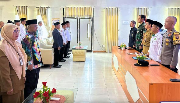 Wakili Pj Bupati, Asisten Bidang Administrasi Umum Setda Barut Hadiri Bimbingan Manasik Haji