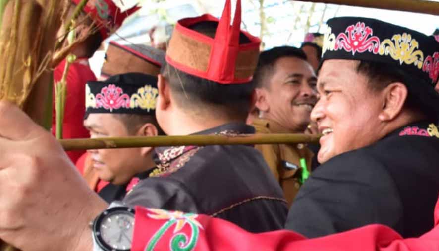 DPRD Kapuas Ikut Serta Acara Adat Laluhan dan Ngarunya