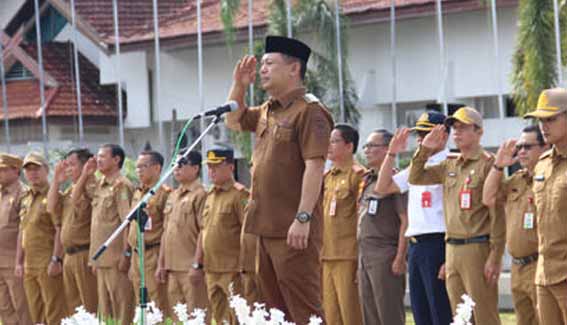 Pimpin Apel Besar, Bupati Barsel Ajak Seluruh OPD Bergerak Cepat Hadapi Tantangan Demi Kemajuan Daerah