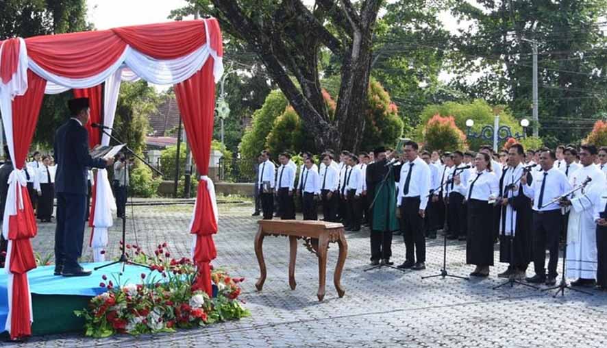 Pj Bupati Lantik dan Serahkan SK kepada 483 PPPK