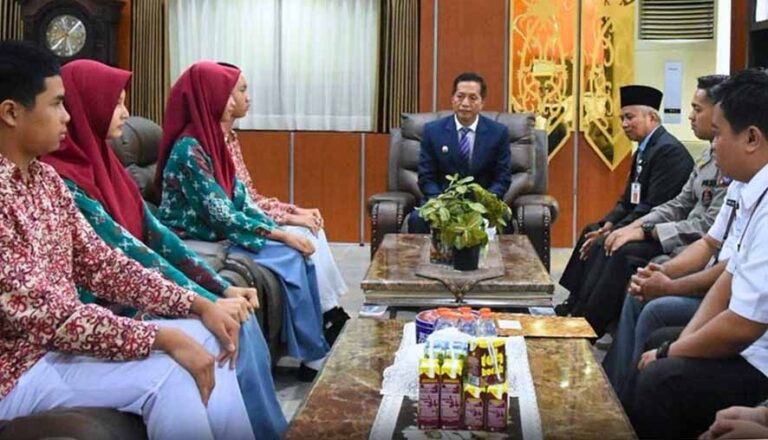 Empat Calon Paskibraka Laksanakan Audensi dengan Pj Bupati Barut