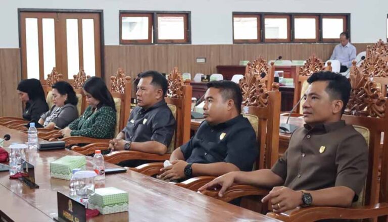 Pada Rapur DPRD Gumas, Enam Fraksi Sepakati Raperda APBD Tahun 2024