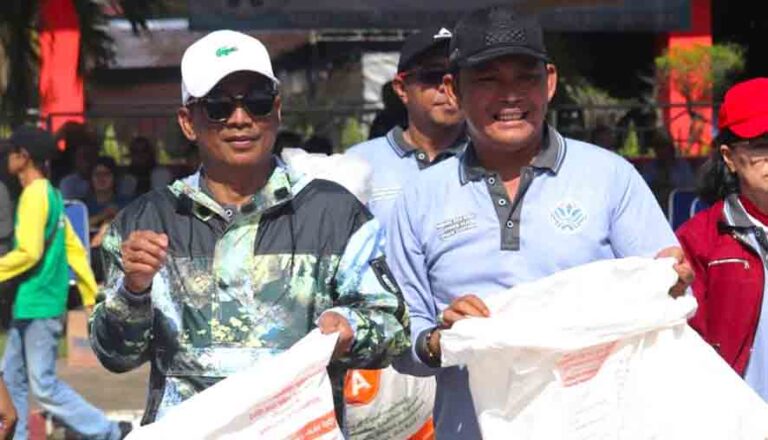 Pemkab Mura Gelar Peringatan Hari Lingkungan Hidup Sedunia dengan Jalan Sehat dan Aksi Pungut Sampah