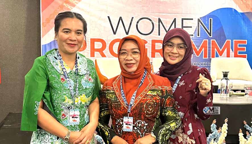 Ketua TP-PKK Murung Raya Warnita Heriyus Ikuti Women Programme Munas VI APKASI