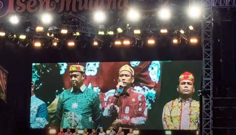 Wakil Ketua II DPRD Kalimantan Tengah Muhammad Ansyari saat menyampaikan sambutan singkatnya