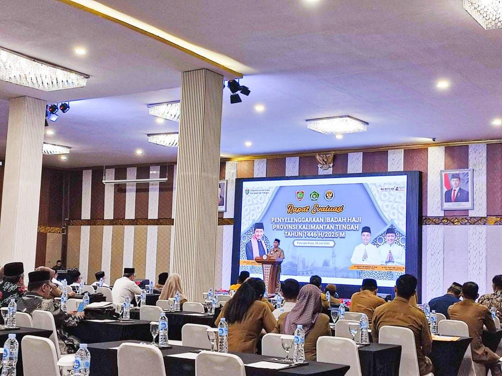 Sahli Gubernur Buka Rapat Evaluasi Penyelenggaraan Ibadah Haji Tahun 2025