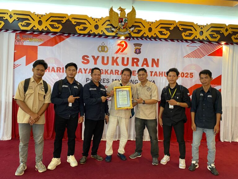 IJTI Murung Raya Terima Penghargaan Kapolres, Wujud Sinergi Media dan Polri di Hari Bhayangkara ke-79