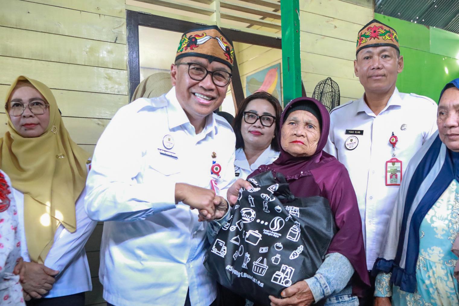 Pemprov Kalteng Anjangsana ke LKS Mutiara Hati