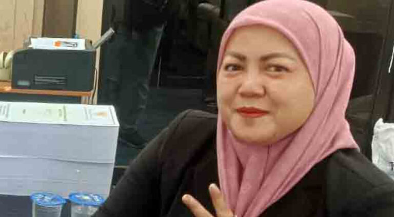 Henny Rosgiaty Rusli