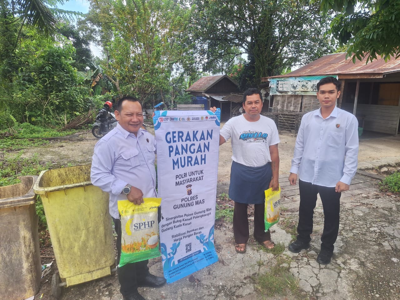 Inovasi Satreskrim Polres Gumas, Tawarkan Beras Murah di Grup WA dan Antar Langsung ke Rumah Warga