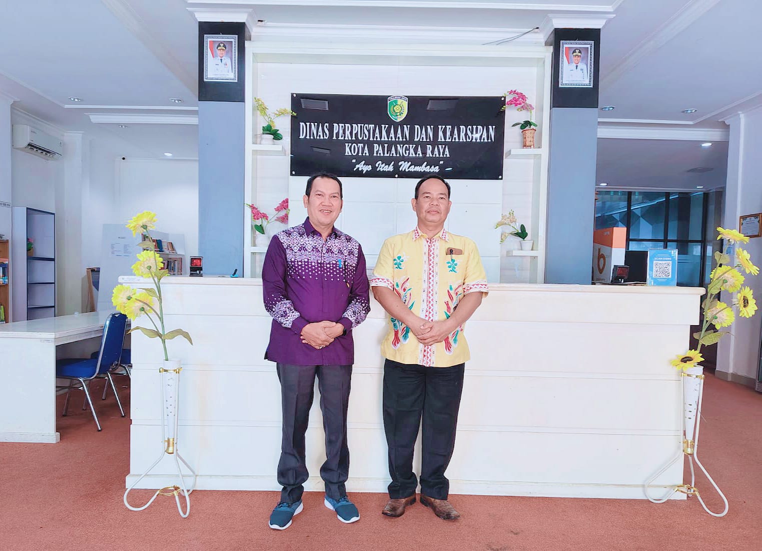 Kepsek MIN 5 Silaturahmi ke Perpustakaan Kota Palangka Raya
