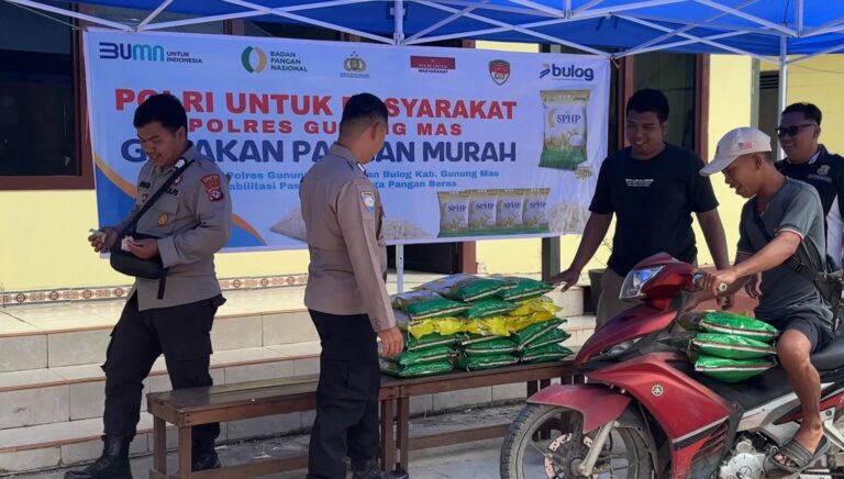 Warga Antusias Sambut Gerakan Pangan Murah Polres Gumas, 2,5 Ton Beras Murah Habis Terjual