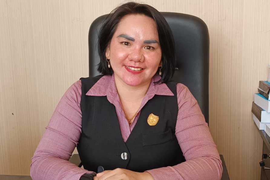 Anggota DPRD Kabupaten Gunung Mas Cici Susilawati