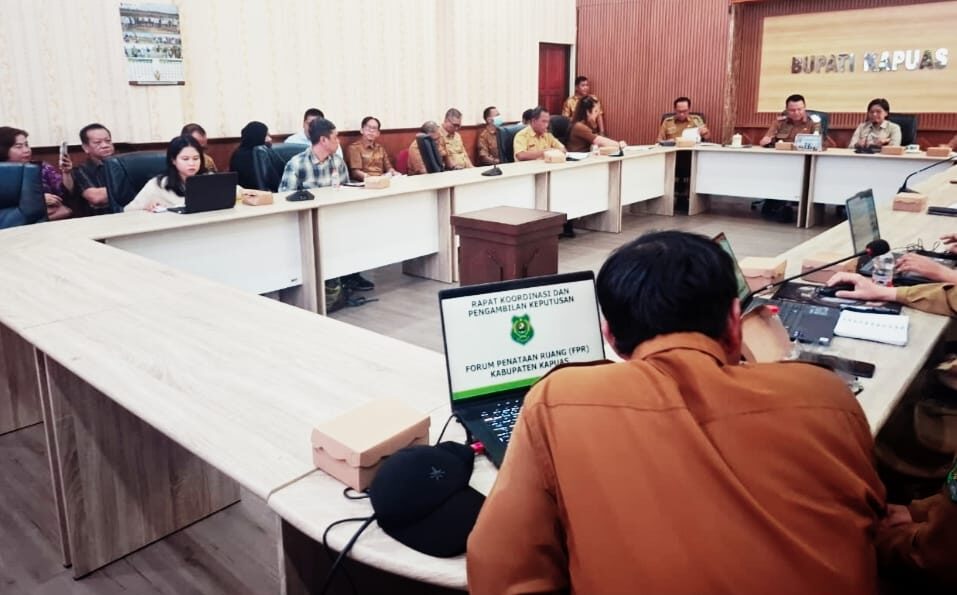 Pemkab Kapuas Gelar Rapat Pengambilan Keputusan Penerbitan KKPR