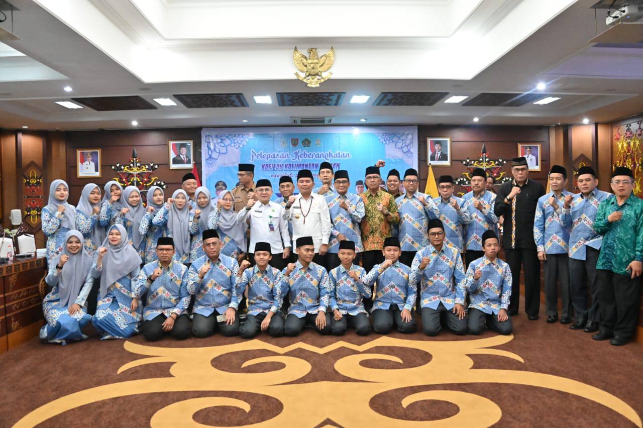 Gubernur Agustiar Sabran Lepas 58 Kafilah STQH Kalteng yang Akan Ikuti STQH Nasional ke-28