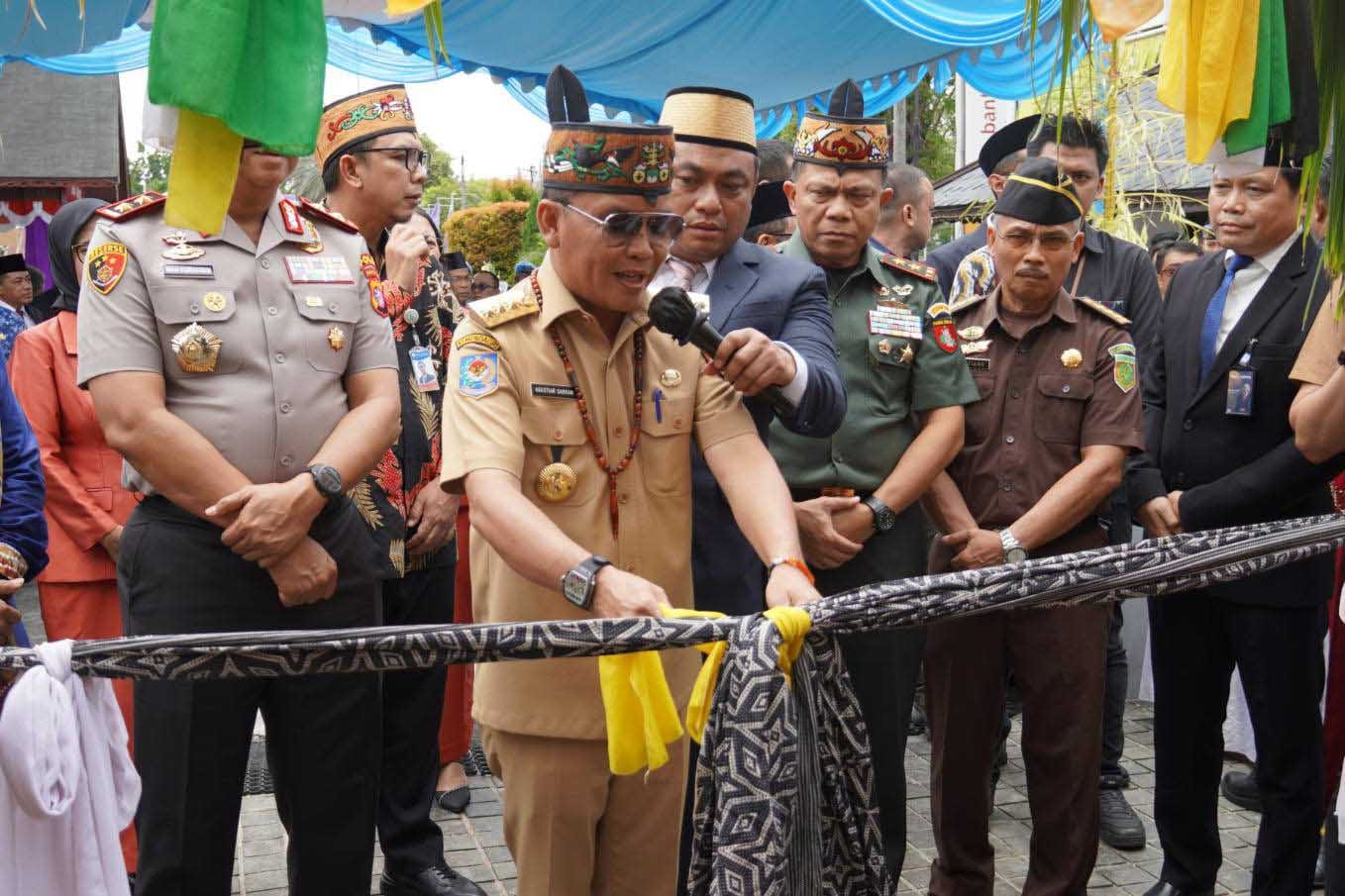 Gubernur Resmikan Digital Lounge PT Bank Kalteng