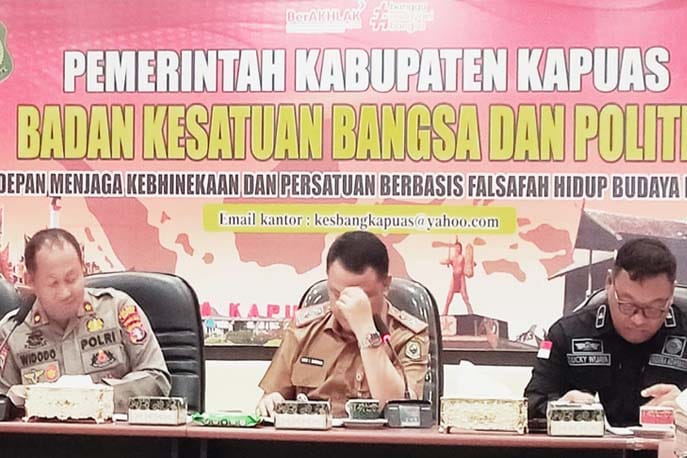 Sekda Kapuas Pimpin Rapat Evaluasi Pascabanjir Desa Tumbang Mamput