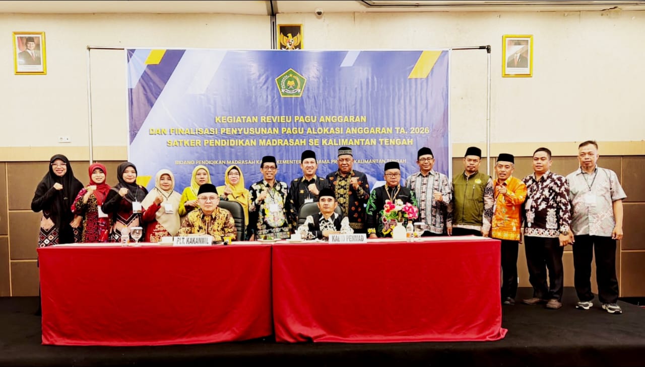 Pelaksana Tugas Kakanwil Kemenag Kalteng Buka Rapat Reviu Anggaran dan Finalisasi Pagu 2026