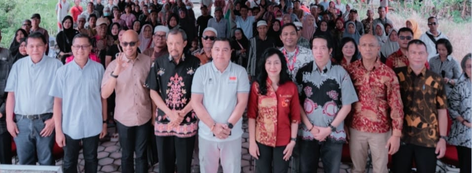 Bakti Sosial Operasi Katarak di Kapuas, 100 Mata Ditangani Tim Medis UGM dan Vision Center Kesehatan