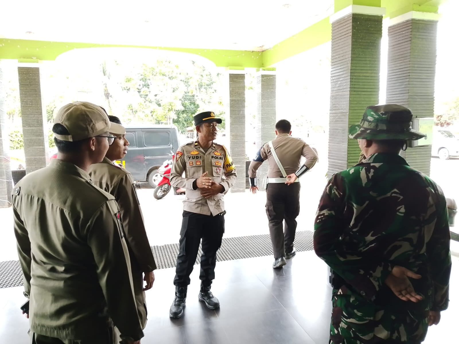 Gabungan TNI, Polri dan Satpol PP Patroli Cek Keamanan Objek Vital
