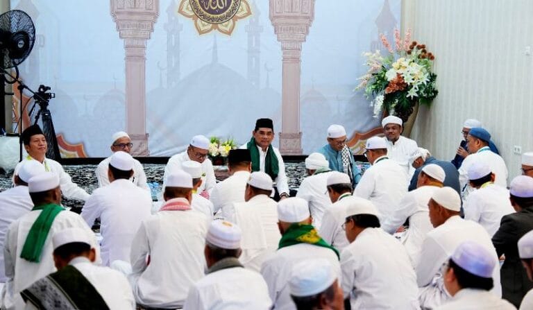 Tunaikan Nazar Usai Dilantik, Bupati Shalahuddin Gelar Barito Utara Bershalawat 2025 Bersama Habib Syech