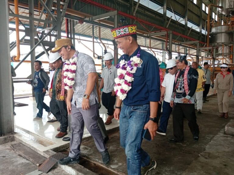 Dukung Investasi Daerah, Bambang Irawan Hadiri Launching Pabrik Sawit di Banama Tingang
