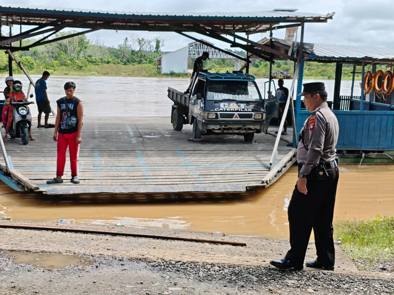 Polsek Kurun Patroli Dialogis Sasar Obyek Vital dan Tempat Ibadah