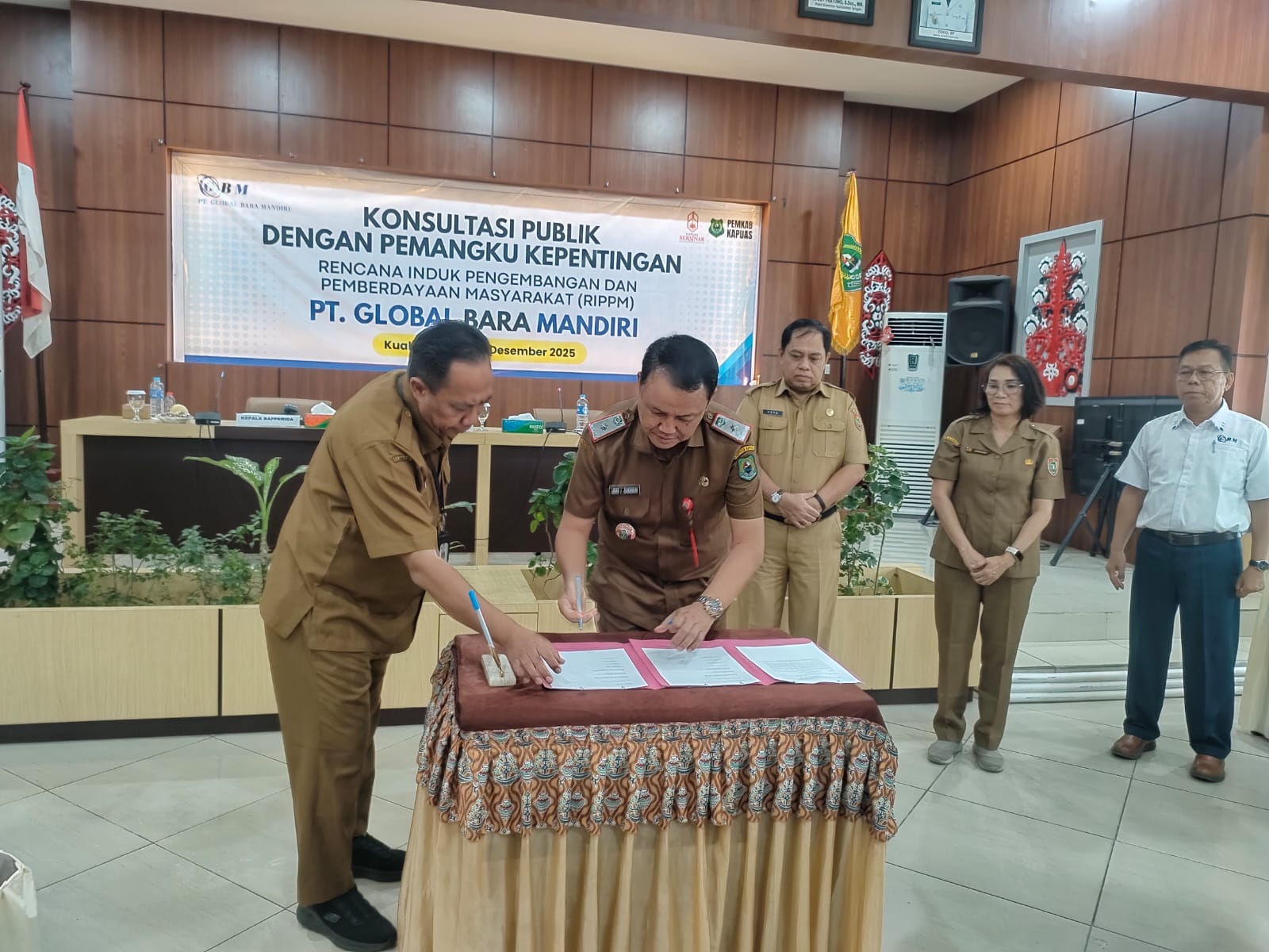 Sekda Kapuas Resmikan Konsultasi Publik RIPPM PT Global Bara Mandiri