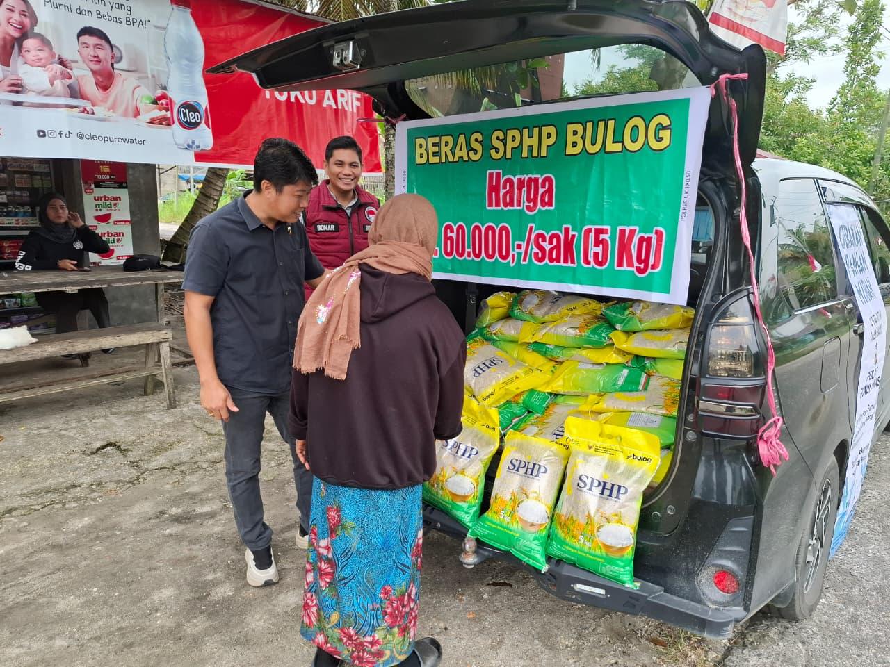 Polres Gumas Salurkan 495 Kilogram Beras SPHP di Tiga Lokasi