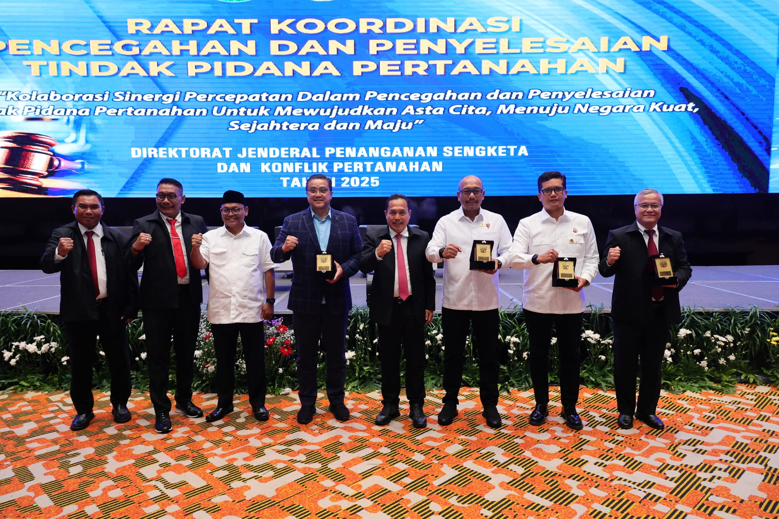 WhatsApp Image 2025-12-05 at 18.52.25