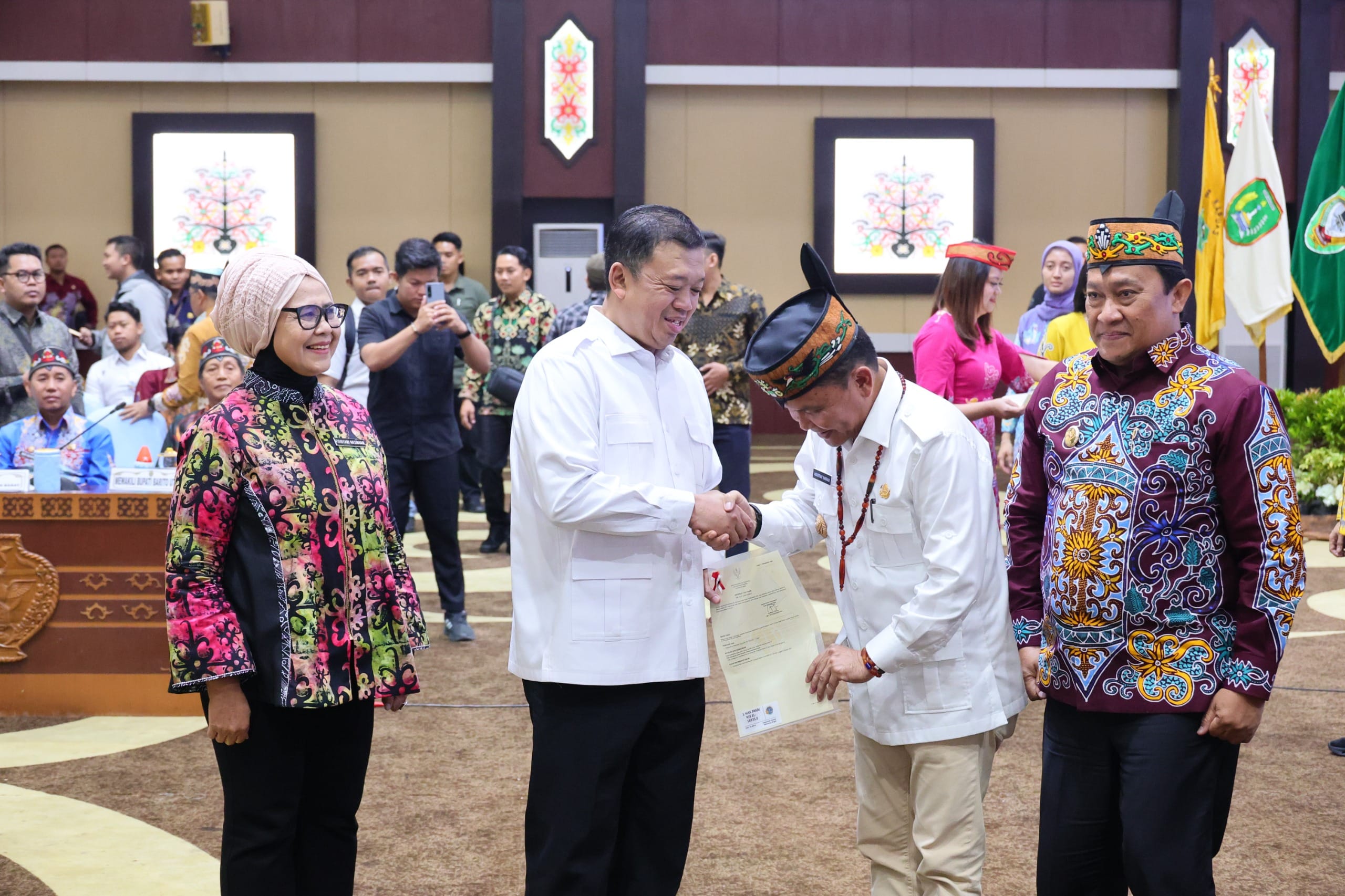 Menteri Nusron Dorong Penyelesaian Sertifikasi Tanah Wakaf di Kalteng, Tegaskan Layanan Digratiskan