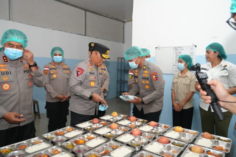 Wakapolri Tinjau SPPG di NTT, Dorong Pemerataan Layanan Gizi Lewat Pembangunan 98 Fasilitas Baru di Wilayah 3T