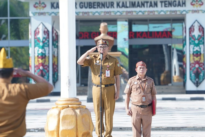 Plt. Sekda Pimpin Apel Pagi Lingkup Sekretariat Daerah dan Bapperida Kalteng