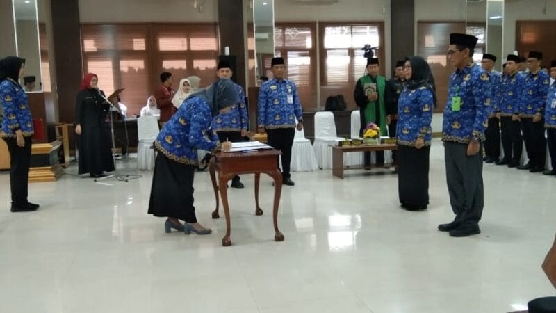 Terapkan Sistem Merit, Bupati Nurhidayah Geser 11 Pejabat Tinggi Pratama Kobar