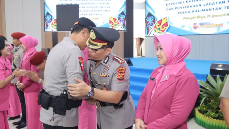 Sertijab Polda Kalteng: Lima Direktur dan Dua Kapolres Berganti