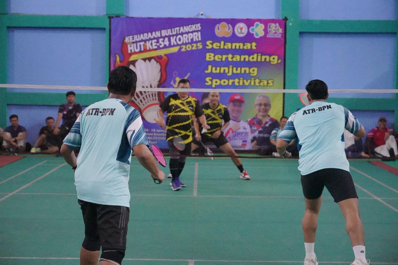 Kementerian ATR/BPN Tembus Semifinal Kejuaraan Bulutangkis HUT ke-54 KORPRI