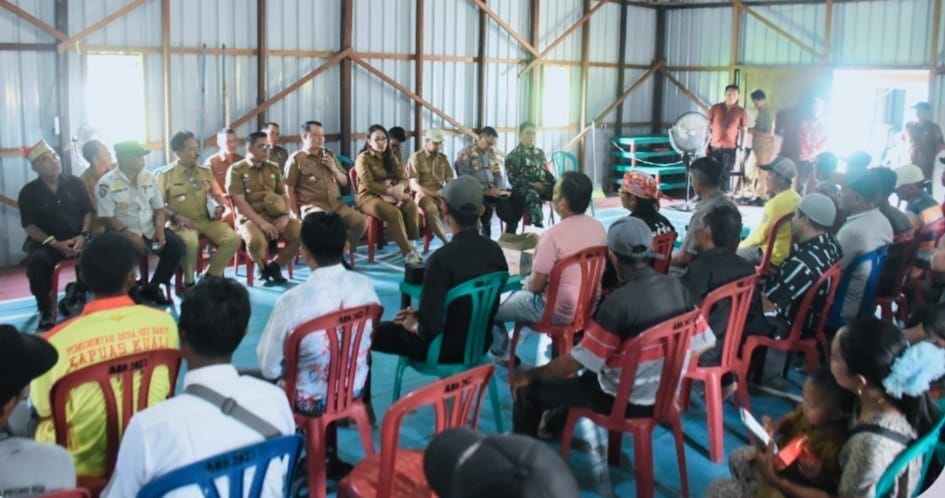 Sekda Kapuas Serap Aspirasi Warga Saat Kunjungan Kerja ke Desa Sei Bakut