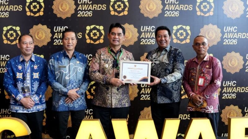 Raih Penghargaan UHC Awards, Bukti Komitmen Pemkab Barut Berikan Jaminan Kesehatan Bagi Masyarakat